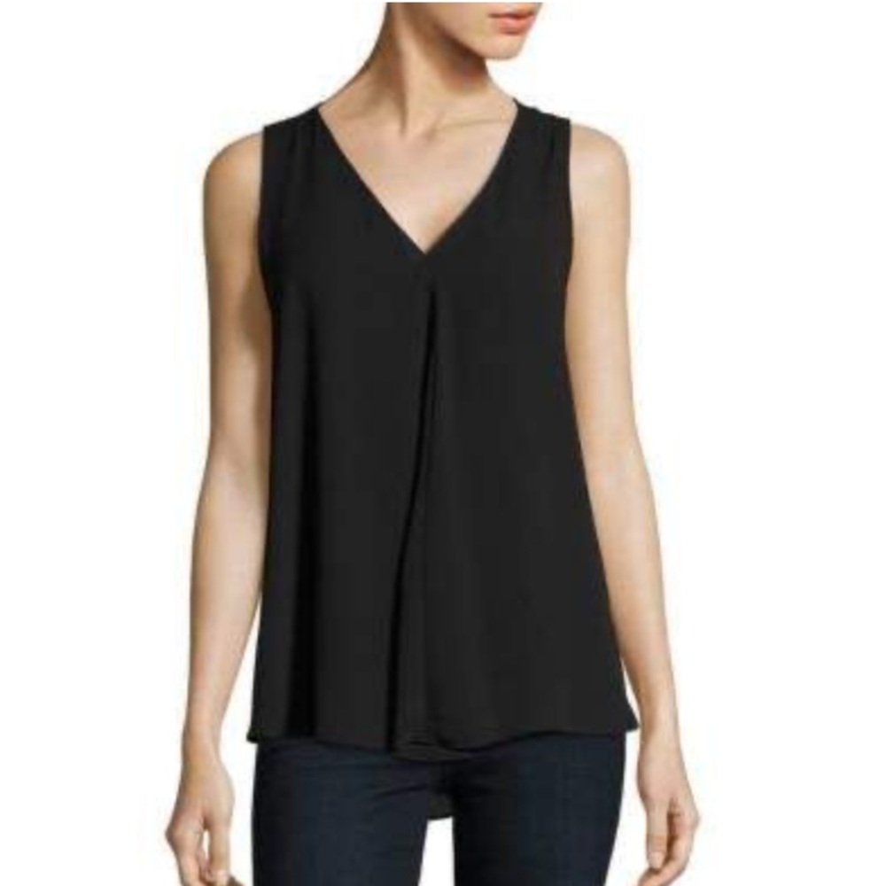 Vince Camuto Black V-Neck Tank Top